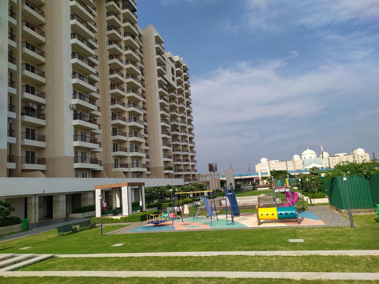 Dhiiraaya Realty